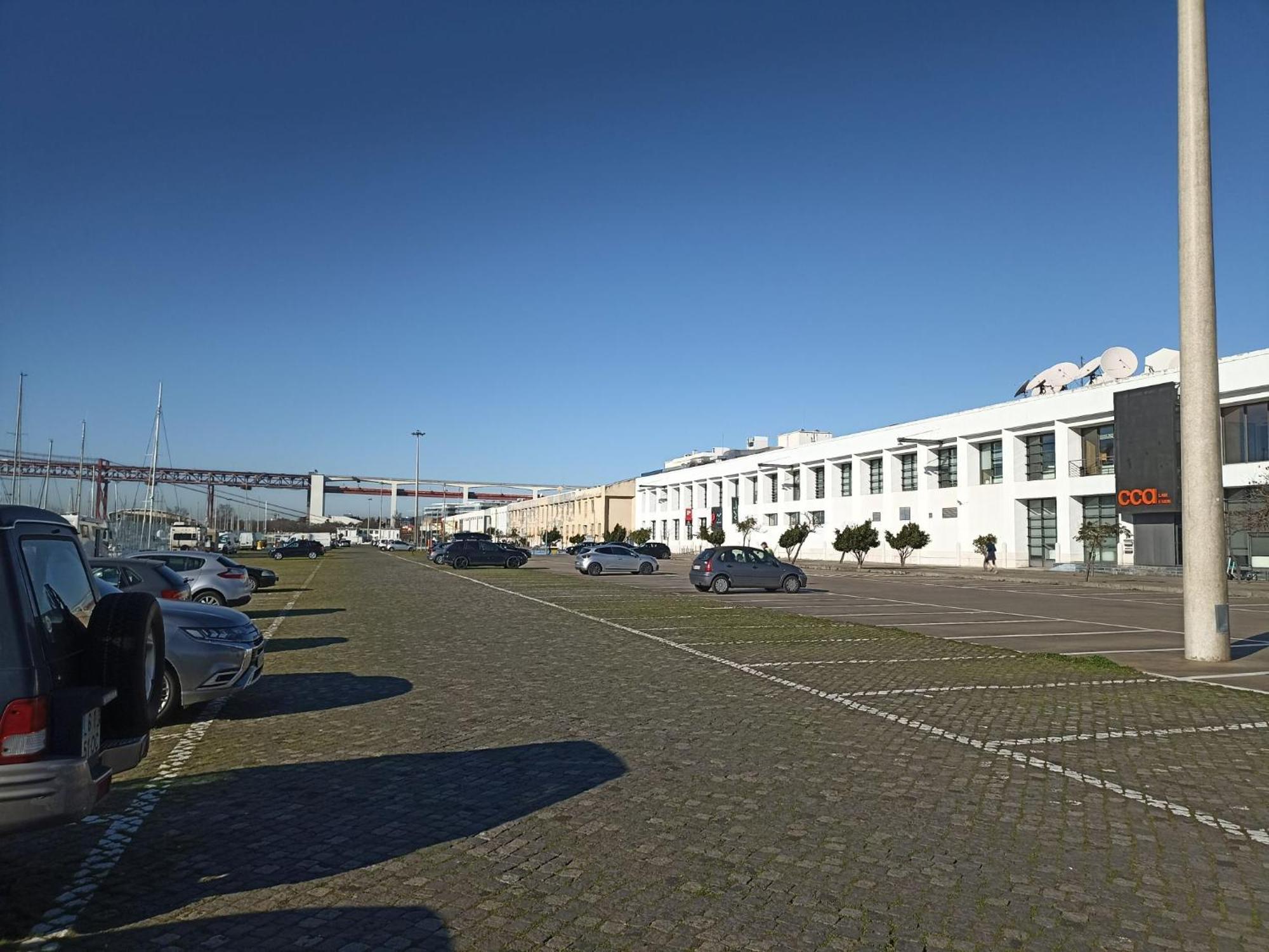 Be Local - Sleep Aboard The Santa Maria Sailing Boat In Lisbon Apartment Exterior photo